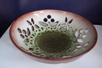 Piękna ceramiczna misa na owoce