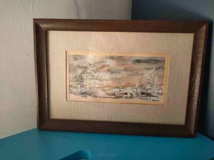 Zimowa akwarela na szerokość stojąca na niebieskiej powierzchni w rogu