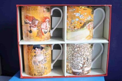 Cztery kubki Gustav Klimt w czterech różnych wzorach w oryginalnym papierowym opakowaniu