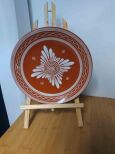 Piękny ceramiczny talerz do powieszenia